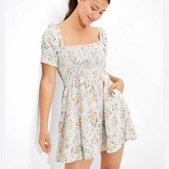 American eagle floral mini frilly puff sleeve dress M - Picture 3 of 9